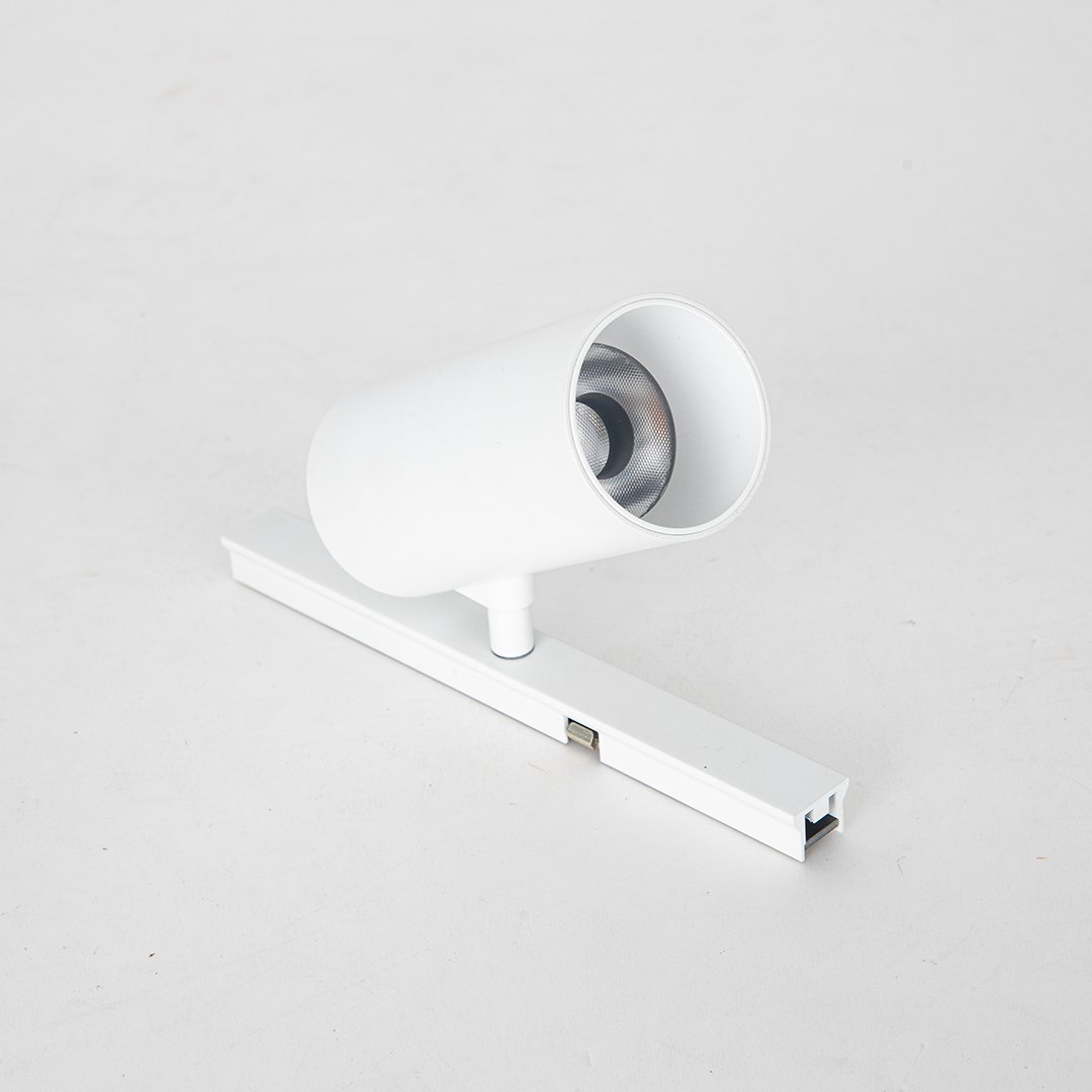 Weiß / 3x Spot + 1x Beam